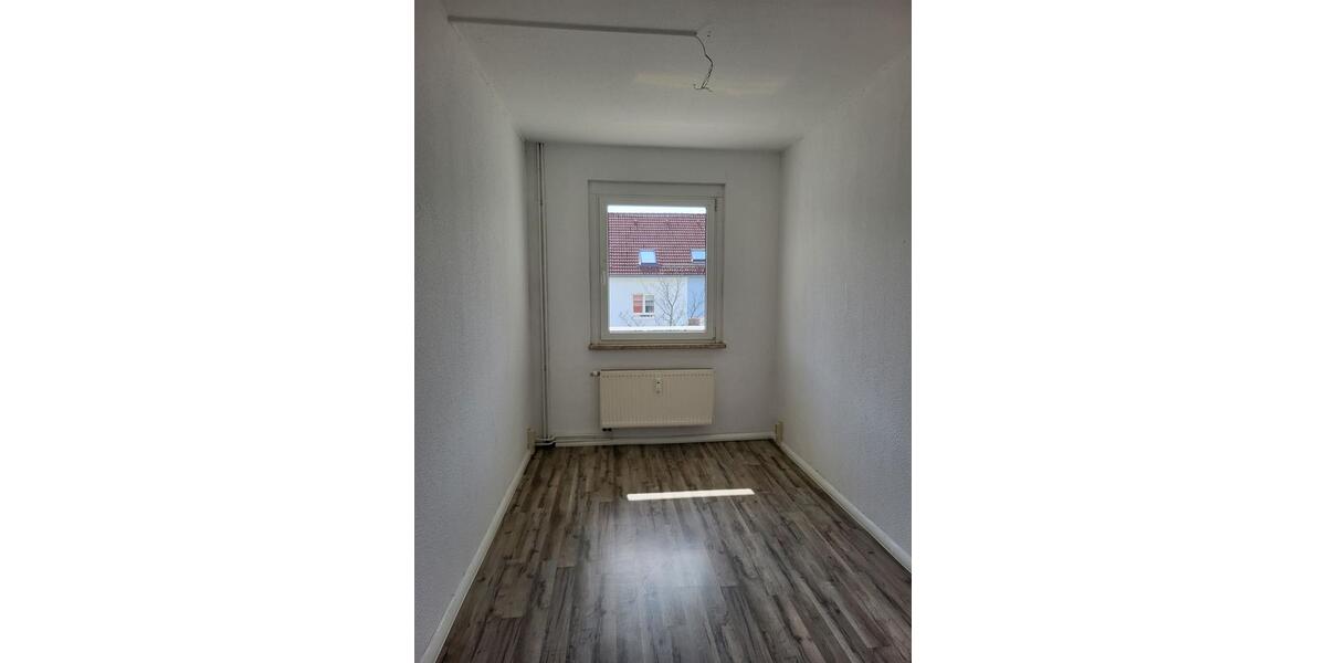 Etagenwohnung Hainichen - 3 Zimmer, 62 m&sup2;, 557&euro; | Angebot:19789214