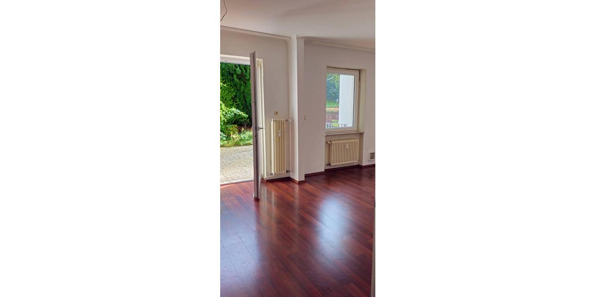 Hochparterre Saarbrücken Eschberg - 3 Zimmer, 80 m&sup2;, 700&euro; | Angebot:24600864