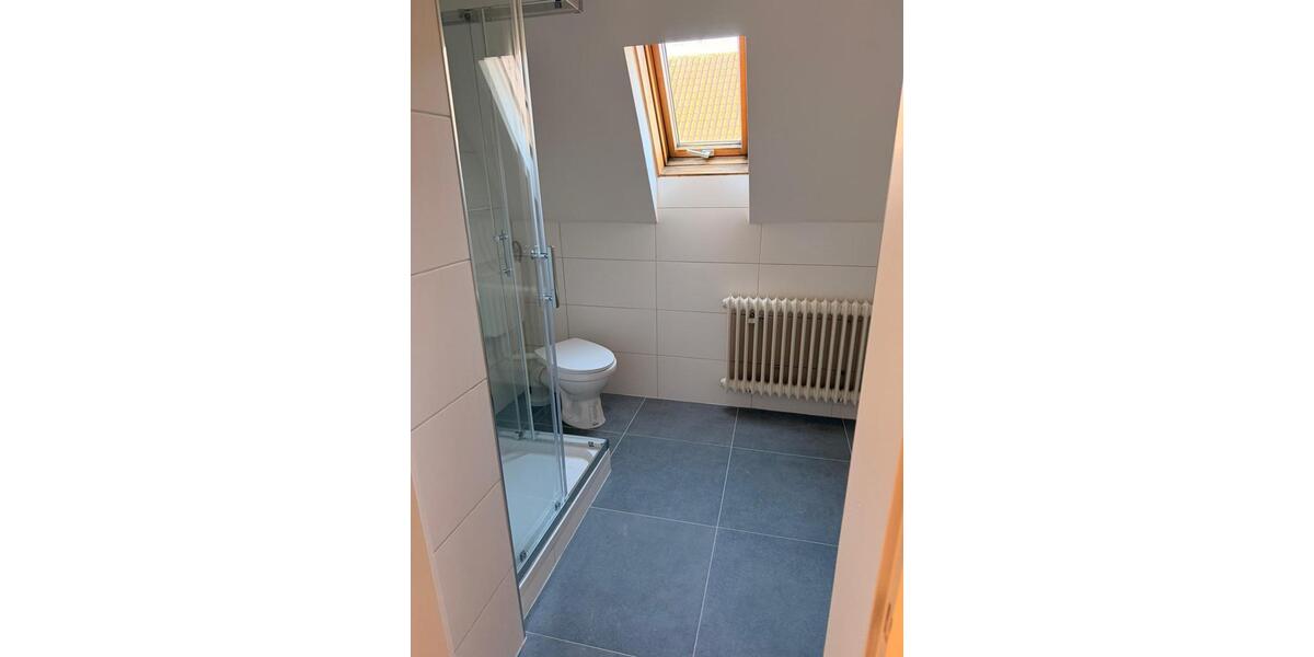 Großes Einfamilienhaus in Schwarzenfeld mit Garten zu vermieten 8 zimmer