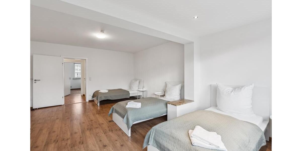 Monteurwohnung Wolfsburg – Free Coffee, WiFi & Parking: 4 zimmer