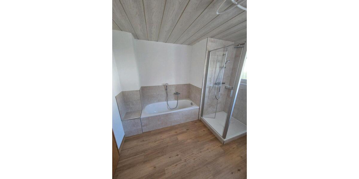 Erdgeschoßwohnung Bad Griesbach im Rottal - 3 Zimmer, 130 m&sup2;, 1.150&euro; | Angebot:25992265