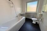 Etagenwohnung Bremerhaven Schiffdorferdamm - 3 Zimmer, 76 m&sup2;, 589&euro; | Angebot:26677135
