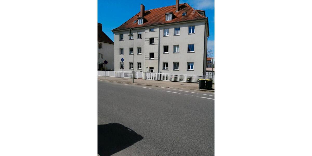 Etagenwohnung Neustrelitz - 3 Zimmer, 67 m&sup2;, 390&euro; | Angebot:26272860
