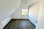 Dachgeschoßwohnung Detmold - 3 Zimmer, 75 m&sup2;, 580&euro; | Angebot:25430655