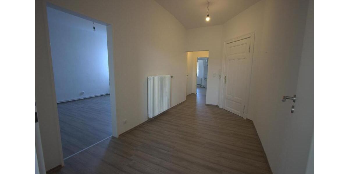 Dachgeschoßwohnung Wilhelmshaven - 2 Zimmer, 75 m&sup2;, 515&euro; | Angebot:26687656