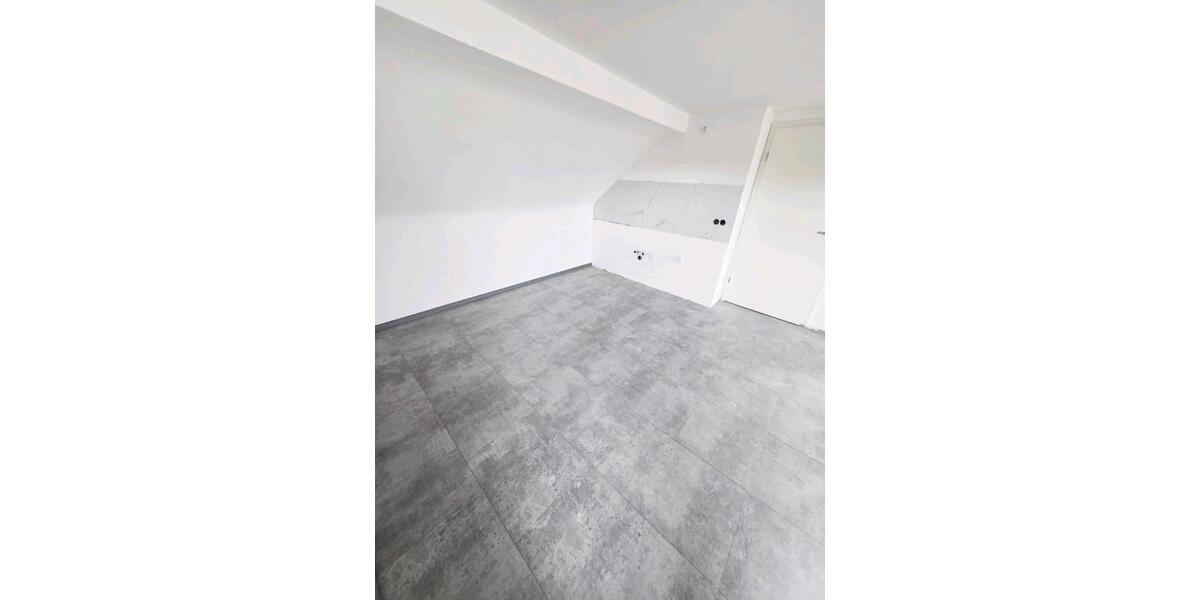 Dachgeschoßwohnung Hadamar - 2 Zimmer, 47 m&sup2;, 600&euro; | Angebot:25932474