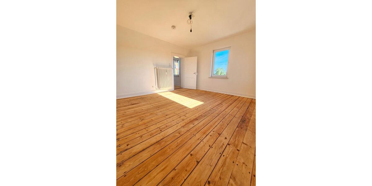 Dachgeschoßwohnung Hessisch Lichtenau - 4 Zimmer, 115 m&sup2;, 795&euro; | Angebot:26674953
