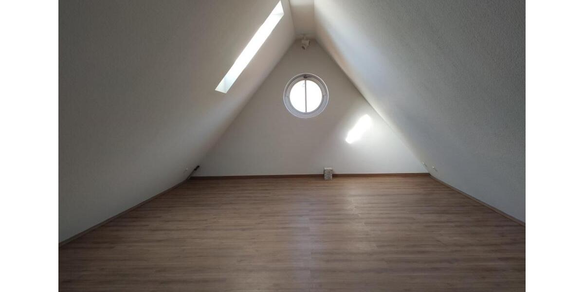 Maisonettenwohnung Meißen - 5 Zimmer, 143 m&sup2;, 990&euro; | Angebot:21539070