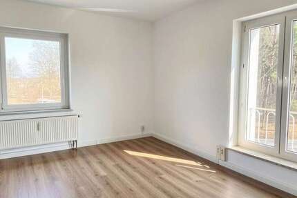 Wohnung Groß Schacksdorf Waldsiedlung - 3 Zimmer, 79 m&sup2;, 389&euro; | Angebot:26289436
