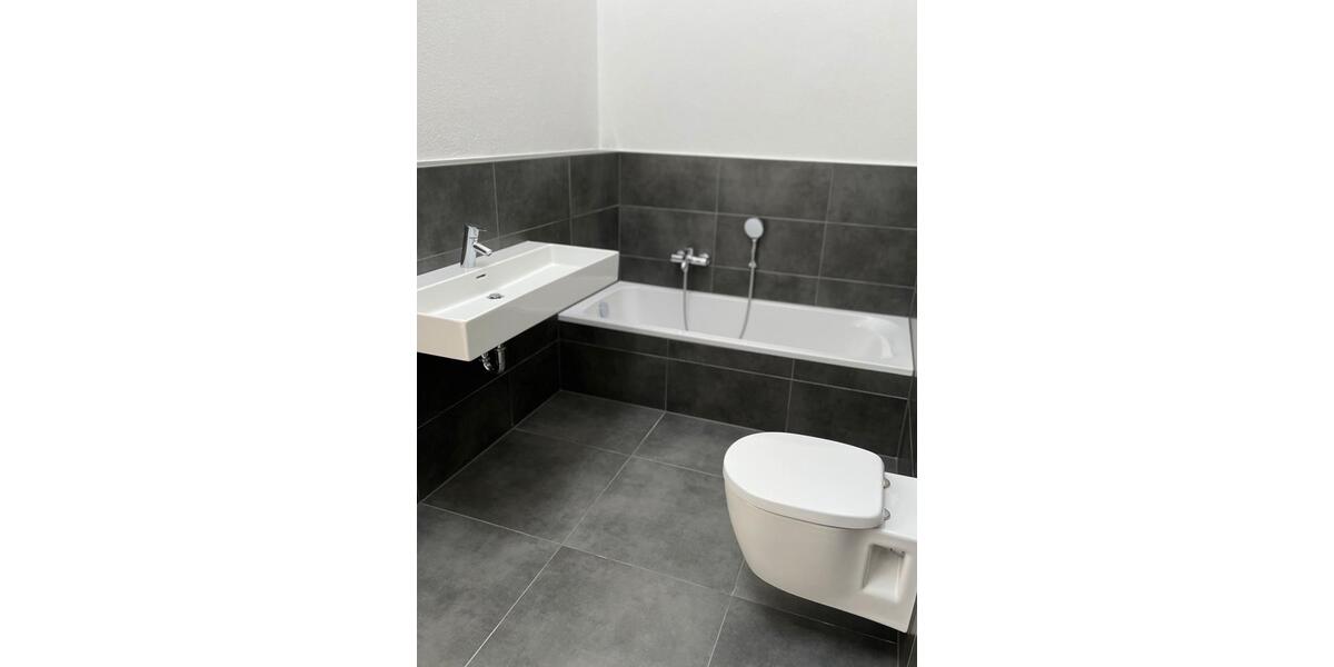 Reihenhaus Gröbenzell - 5 Zimmer, 150 m&sup2;, 2.800&euro; | Angebot:25512572