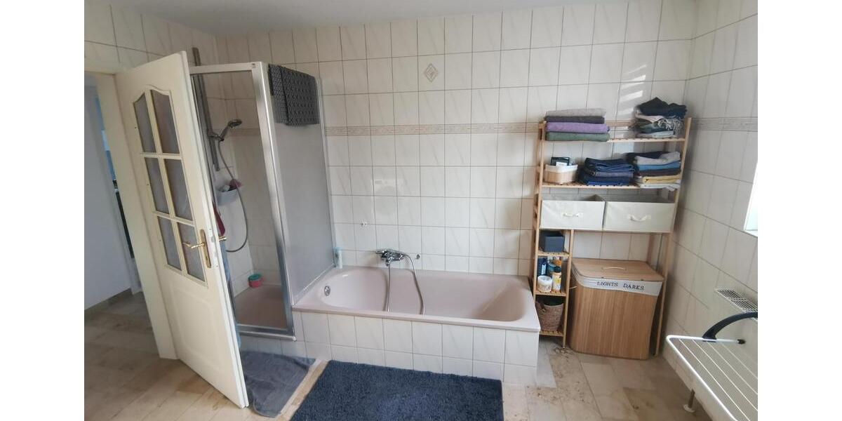 Dachgeschoßwohnung Heide - 4 Zimmer, 97 m&sup2;, 795&euro; | Angebot:26295053