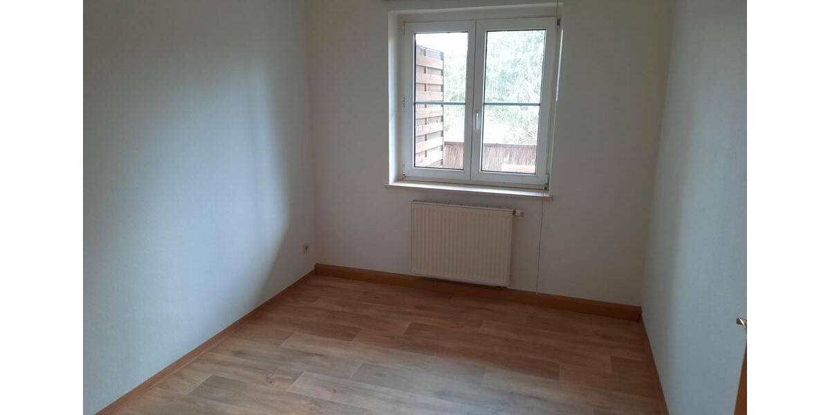 Erdgeschoßwohnung Tanna - 2 Zimmer, 57 m&sup2;, 370&euro; | Angebot:26096624