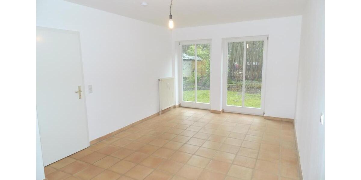 Erdgeschoßwohnung Hamburg Altona - 3 Zimmer, 121 m&sup2;, 2.825&euro; | Angebot:26689190