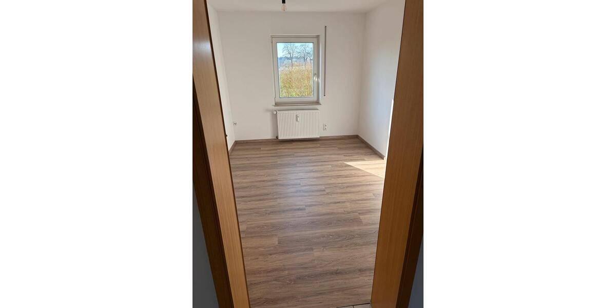 Erdgeschoßwohnung Dinkelsbühl - 3 Zimmer, 76 m&sup2;, 600&euro; | Angebot:26006496