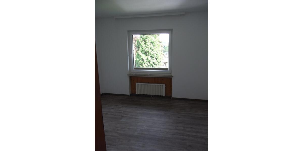 Etagenwohnung Holzminden - 3 Zimmer, 63 m&sup2;, 420&euro; | Angebot:26704857