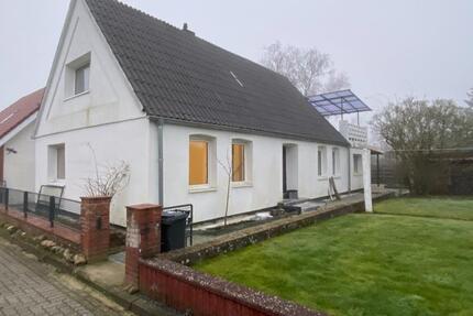 Haus Oberndorf - 8 Zimmer, 147 m&sup2;, 1.400&euro; | Angebot:25739509