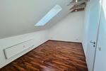 Dachgeschoßwohnung Adlkofen - 3 Zimmer, 66 m&sup2;, 800&euro; | Angebot:26694023