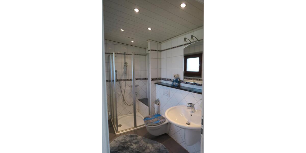 Erdgeschoßwohnung Schwalbach - 3 Zimmer, 113 m&sup2;, 850&euro; | Angebot:26270838