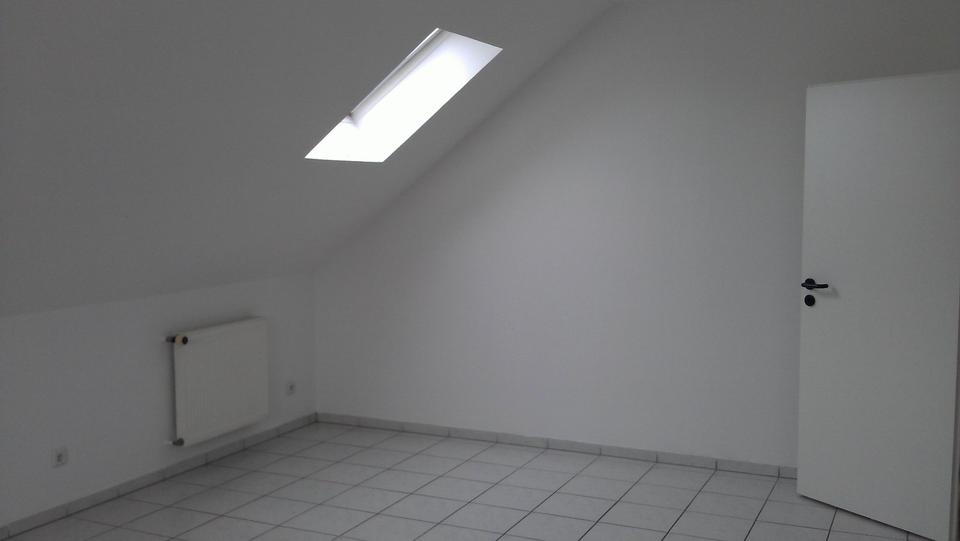 Dachgeschoßwohnung Pfungstadt - 3 Zimmer, 91 m&sup2;, 1.100&euro; | Angebot:26645379
