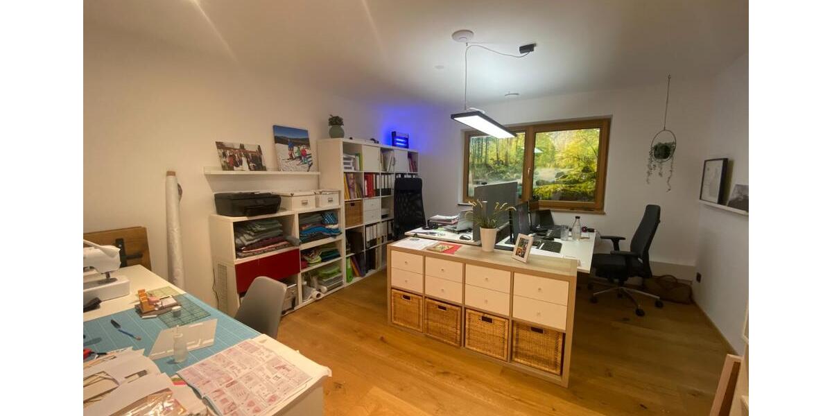 Einfamilienhaus Düsseldorf Stadtmitte - 4 Zimmer, 160 m&sup2;, 3.500&euro; | Angebot:24387574