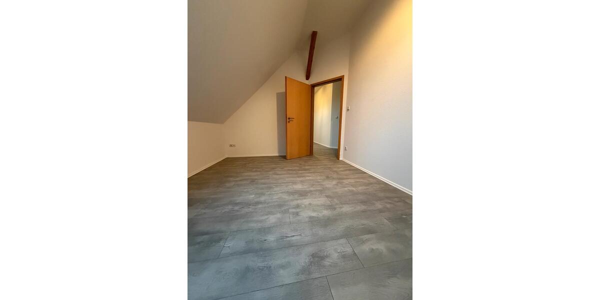 Maisonettenwohnung Büren - 4 Zimmer, 157 m&sup2;, 970&euro; | Angebot:24398782