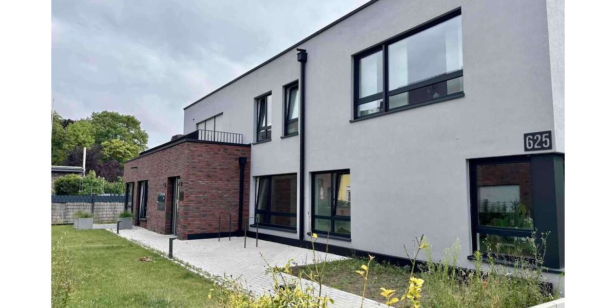 Etagenwohnung Krefeld Benrad - 3 Zimmer, 122 m&sup2;, 1.800&euro; | Angebot:26967448