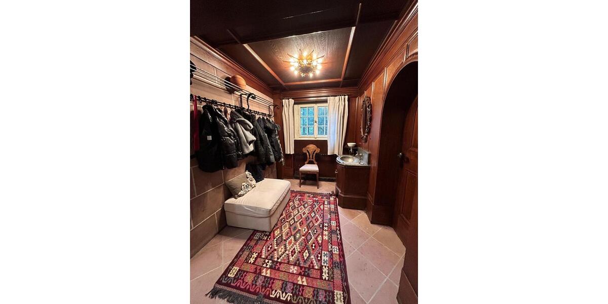 Exceptional historische Villa mit Panoramablick - Möbliert– Heidelberg 16 zimmer