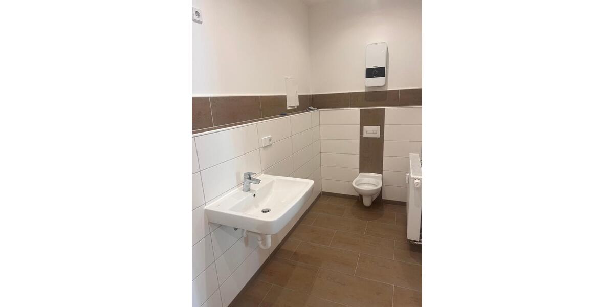 Hochparterre Hohenstein-Ernstthal Ernstthal - 3 Zimmer, 79 m&sup2;, 560&euro; | Angebot:26646094