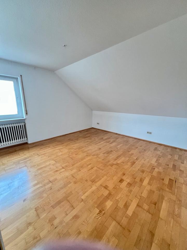 Modernisierte 4,5-Zimmer-Dachgeschoßwohnung mit