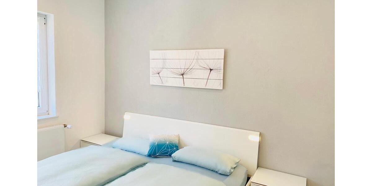 Helle moderne Ferienwohnung m. SAUNA auch PendlerLangzeitmiete 2 zimmer