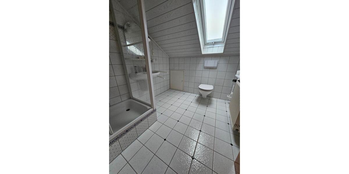 DG-Wohnung mit Balkon, neuer EBK & neuem Bad in Hünfeld-Rückers 3 zimmer