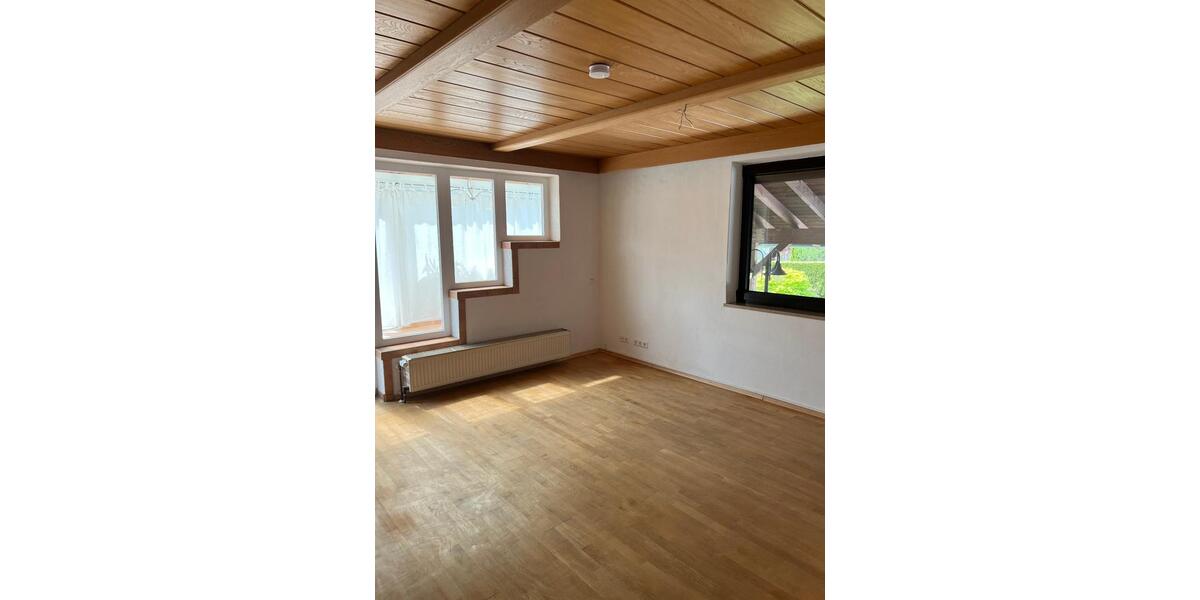 Einfamilienhaus Krumbach (Schwaben) - 6 Zimmer, 133 m&sup2;, 1.650&euro; | Angebot:26594509