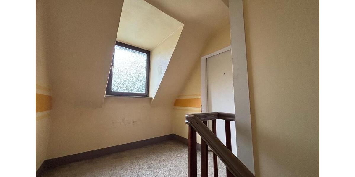 Dachgeschoßwohnung Trier Nord - 3 Zimmer, 62 m&sup2;, 780&euro; | Angebot:25892388