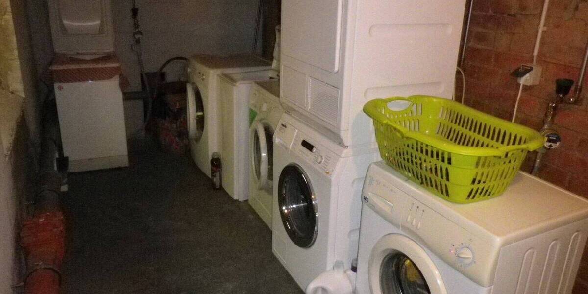 Etagenwohnung Zwickau Innenstadt - 3 Zimmer, 63 m&sup2;, 380&euro; | Angebot:26176738