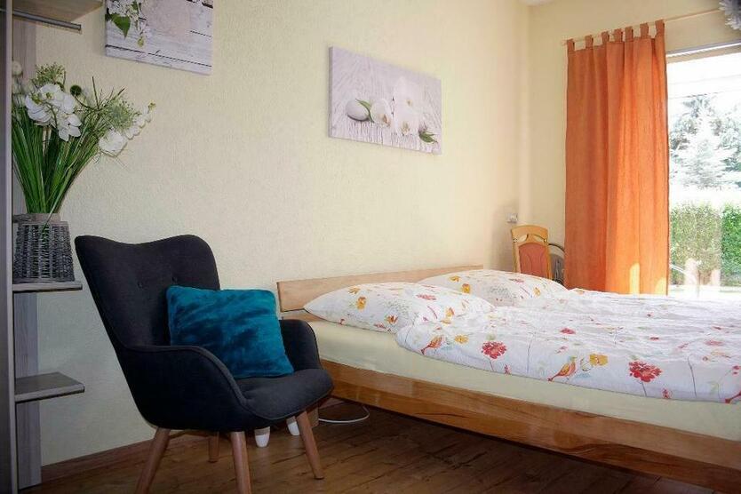 FerienWohnung in Querfurt bis 2 Personen mit Terrasse und Garten