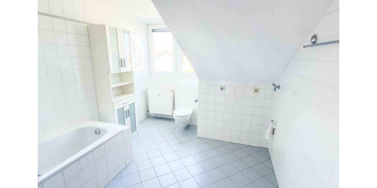 Dachgeschoßwohnung Coburg - 2 Zimmer, 68 m&sup2;, 540&euro; | Angebot:26094589