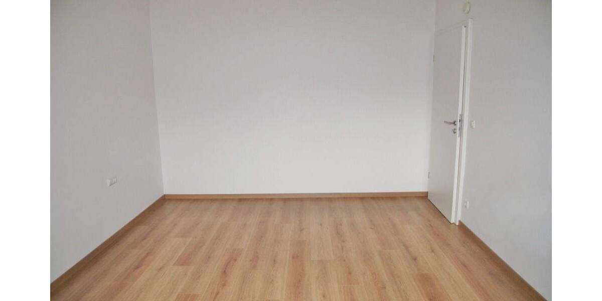 Etagenwohnung Zirndorf - 3 Zimmer, 105 m&sup2;, 1.200&euro; | Angebot:24780621