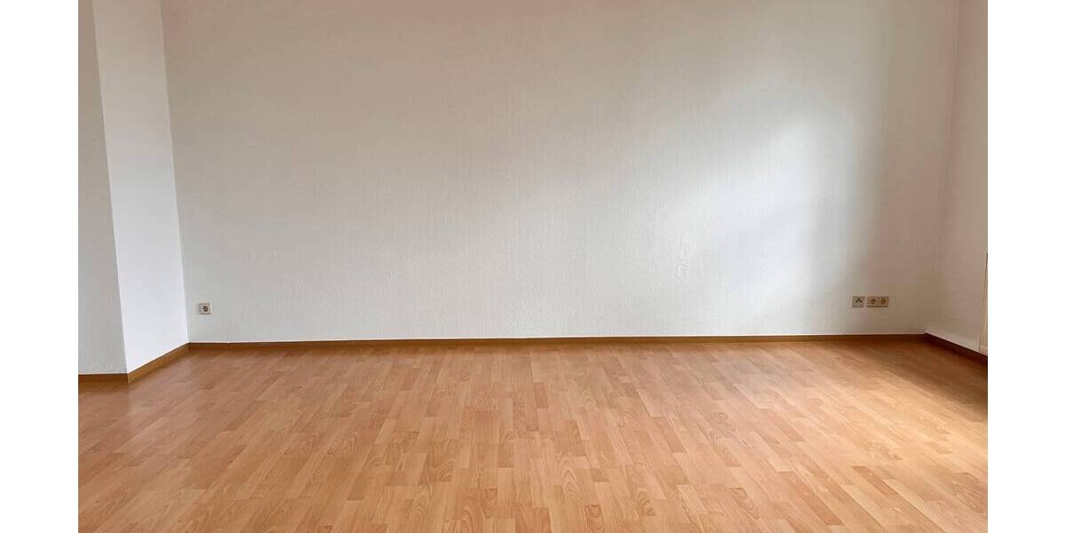 Etagenwohnung Plauen Stadtmitte - 2 Zimmer, 64 m&sup2;, 376&euro; | Angebot:26308234