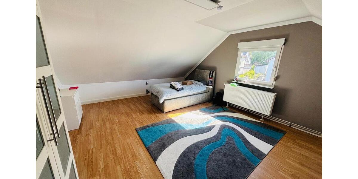 Einfamilienhaus Homberg (Efze) - 5 Zimmer, 180 m&sup2;, 1.500&euro; | Angebot:25964508