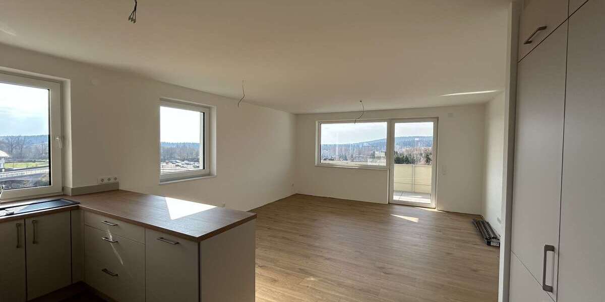 Etagenwohnung Freudenstadt - 4 Zimmer, 85 m&sup2;, 1.068&euro; | Angebot:25877681