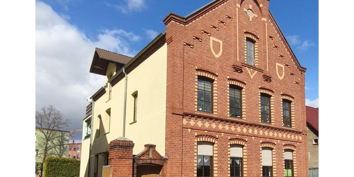 Erdgeschoßwohnung Burg - 2 Zimmer, 51 m&sup2;, 330&euro; | Angebot:25903026