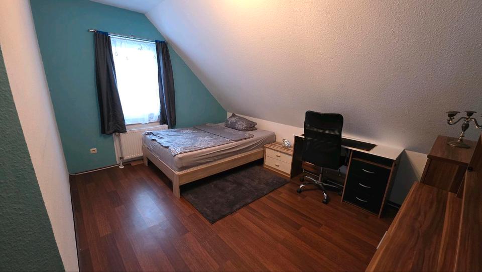 Möbliertes Zimmer in ruhiger 2er- WG 1 zimmer