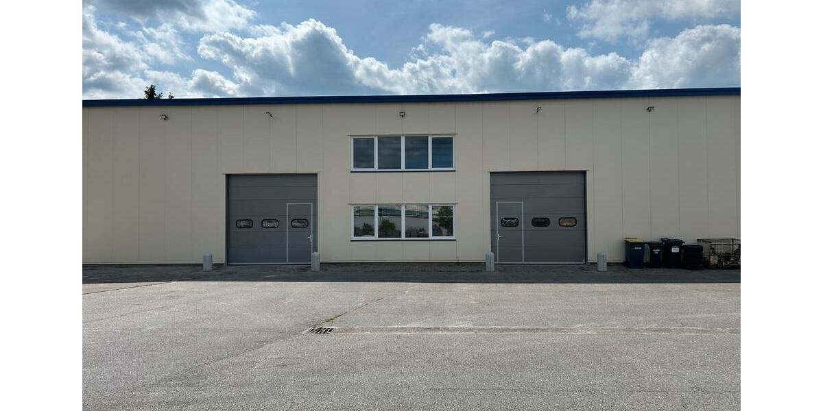 Halle zu vermieten zimmer