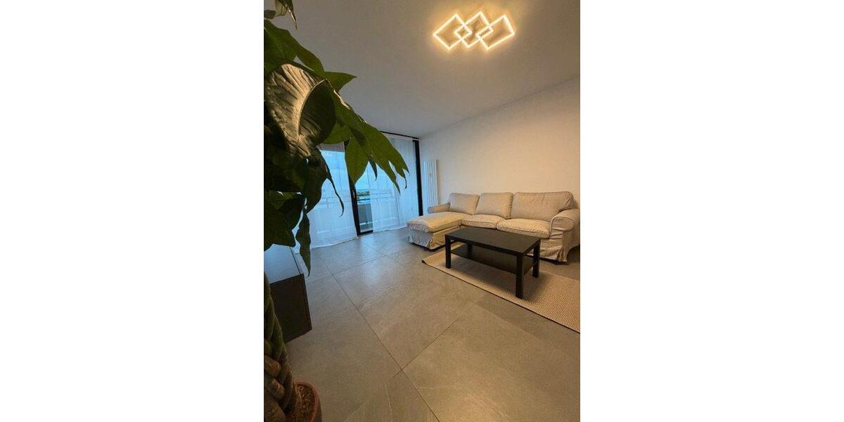 Etagenwohnung Wiesbaden Biebrich - 2 Zimmer, 65 m&sup2;, 1.300&euro; | Angebot:26547117
