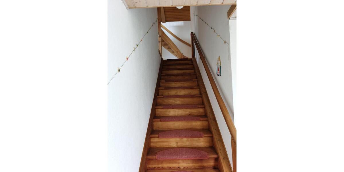 Doppelhaushälfte Rottweil - 7 Zimmer, 132 m&sup2;, 1.550&euro; | Angebot:24333134