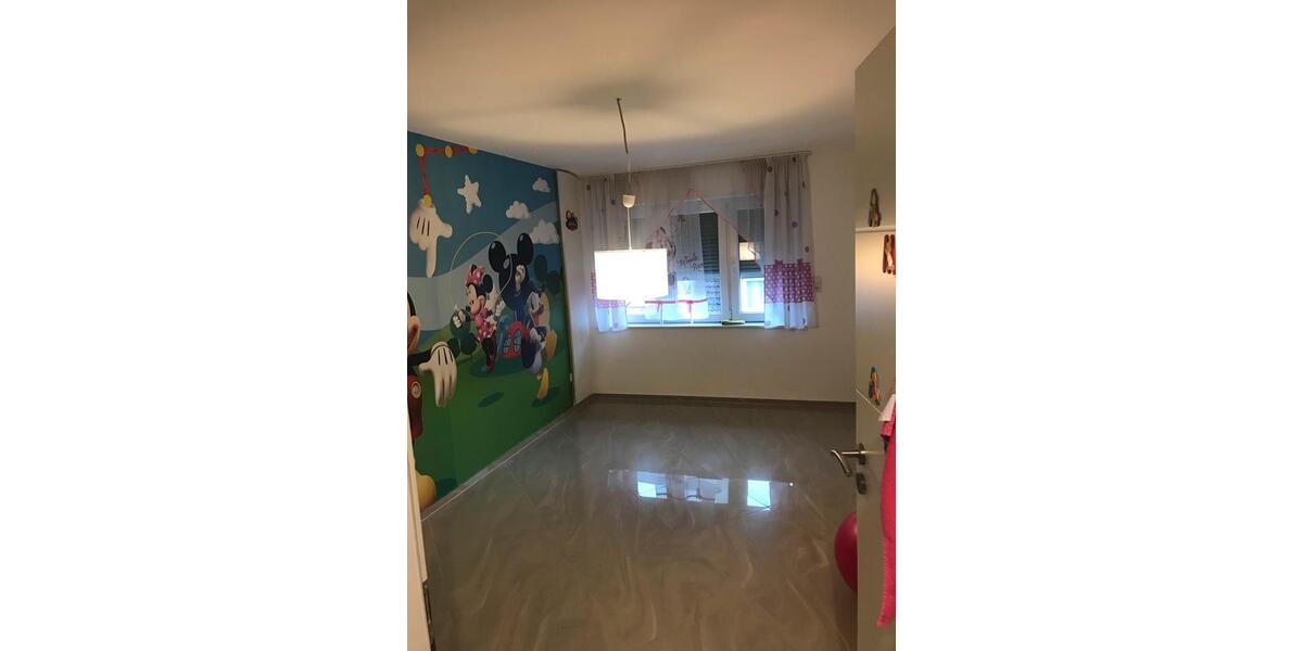 Dachgeschoßwohnung Ludwigshafen am Rhein Ludwigshafen-Hemshof - 3 Zimmer, 95 m&sup2;, 1.150&euro; | Angebot:24618344
