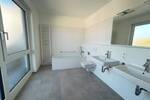 Exklusives Wohnen im 4. Obergeschoss: Traumhafte 3-Zimmer-Neubau-Wohnung mit Dachterrasse 3 zimmer