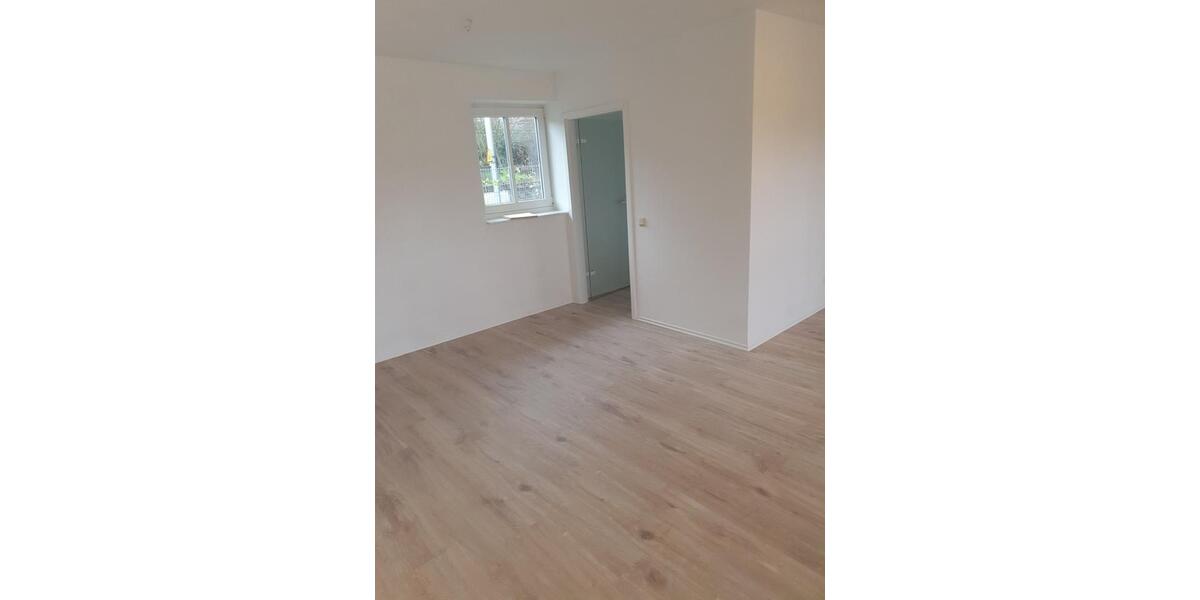 Wohnen im historischen Bahnhof von Erpel 3 zimmer