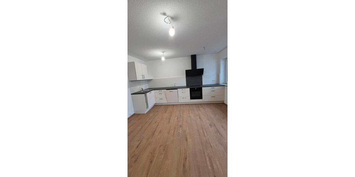 Erdgeschoßwohnung Leutkirch im Allgäu - 4 Zimmer, 89 m&sup2;, 1.090&euro; | Angebot:25576422