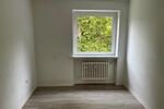 3 Zimmer, Balkon, 2 Obergeschoss in Sackgassenlage zimmer